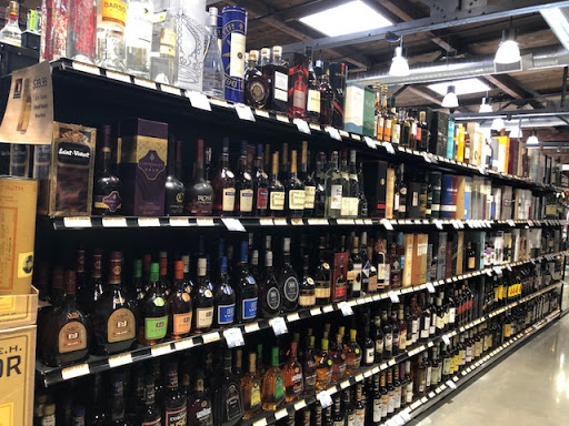 Liquor Store «Maine Beer & Beverage Co», reviews and photos, 28 Monument Way, Portland, ME 04101, USA