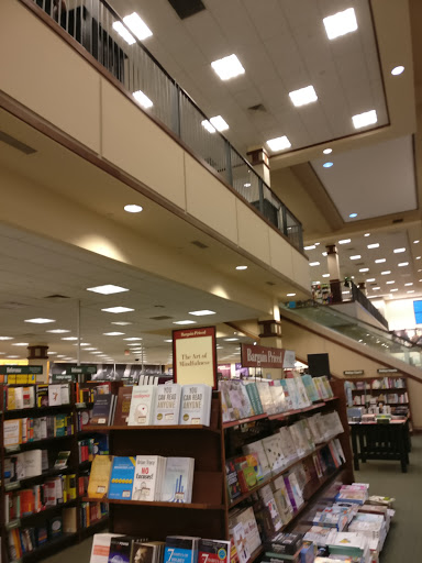 Book Store «Barnes & Noble», reviews and photos, 4550 University Ave, West Des Moines, IA 50266, USA