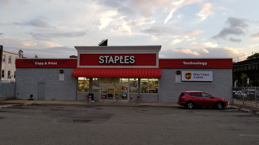 Office Supply Store «Staples», reviews and photos, 24-41 31st St, Astoria, NY 11102, USA