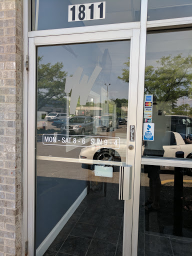 Car Wash «Wise Wash - Hand Car Wash and Detail Center», reviews and photos, 1811 W Wise Rd, Schaumburg, IL 60193, USA