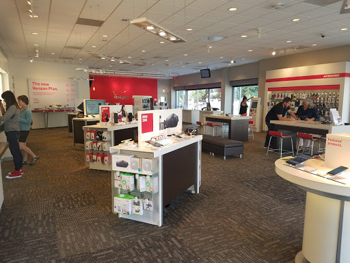 Cell Phone Store «Verizon», reviews and photos, 844 4th St, Santa Rosa, CA 95404, USA