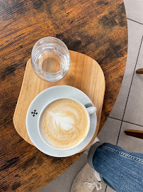 Cappuccino du Restaurant servant le petit-déjeuner Coffee Moments - Café Lyon 3 - n°7
