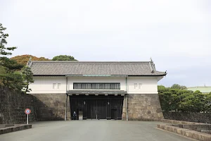 Sakashitamon Gate image