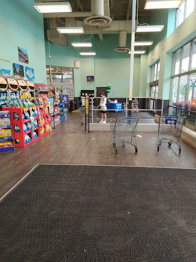 Grocery Store «Kroger», reviews and photos, 1350 N High St, Columbus, OH 43201, USA