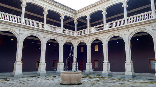 Palacio de Avellaneda contacto