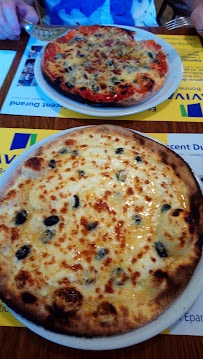 Pizza du Restaurant italien Cathy pizza à Luxeuil-les-Bains - n°2