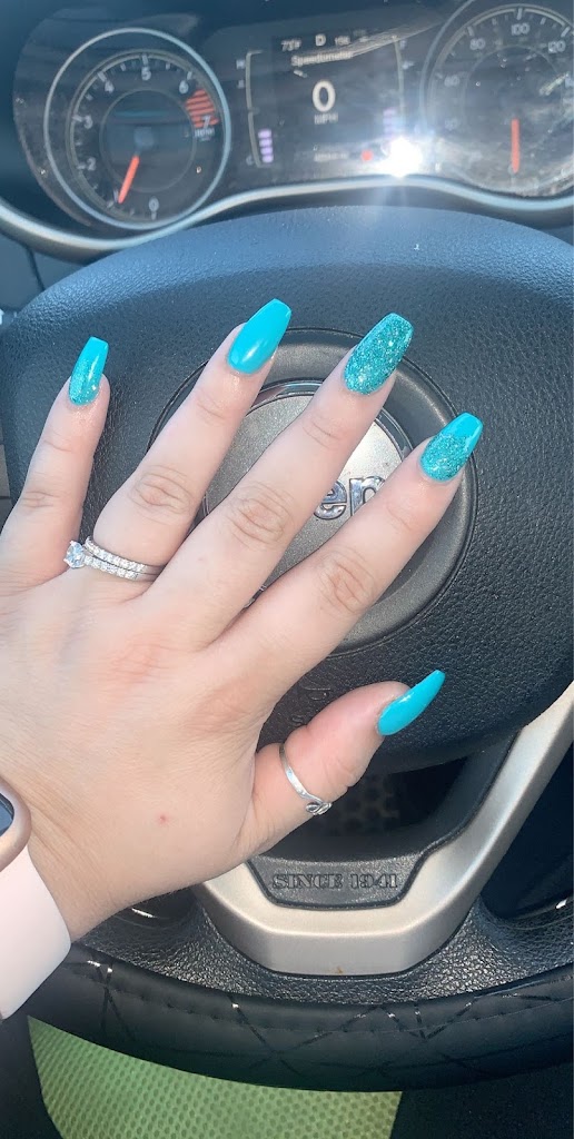 Davi nails 27892