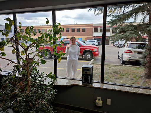 Bonnybrook Auto Sales, 244 40 Ave NE, Calgary, AB T2E 2M7, Canada, 