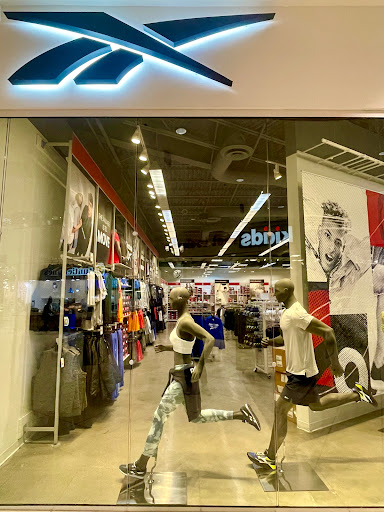 Shoe Store «Reebok Outlet», reviews and photos, 651 Kapkowski Rd #1048, Elizabeth, NJ 07201, USA