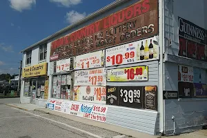 Town & Country Liquor Shoppe image
