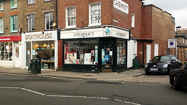 Comments and reviews of Barnes Pharmacy