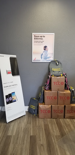 Cell Phone Store «Verizon Wireless - TCC», reviews and photos, 7339 52nd Pl E, Bradenton, FL 34203, USA