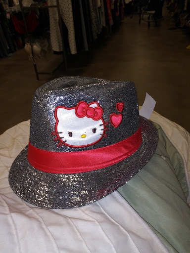 Thrift Store «Pavilions Goodwill Retail Store, Donation Center, and Career Center», reviews and photos, 8959 E Indian Bend Rd, Scottsdale, AZ 85250, USA