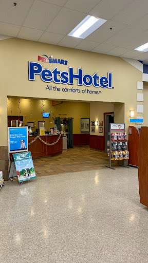 Pet Supply Store «PetSmart», reviews and photos, 4300 E Alameda Ave, Glendale, CO 80246, USA