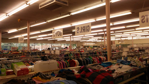 Thrift Store «Maj-R Thrift & Discount Store Grandview», reviews and photos, 1500 Main St, Grandview, MO 64030, USA