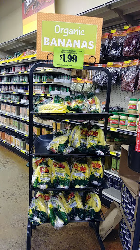 Grocery Store «Grocery Outlet Bargain Market», reviews and photos, 3445 Alma St, Palo Alto, CA 94306, USA