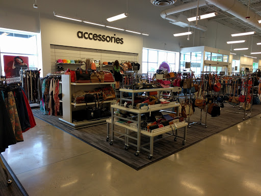 Department Store «Nordstrom Rack Crossroads at Eatontown», reviews and photos, 231 NJ-35, Eatontown, NJ 07724, USA