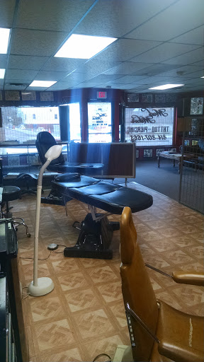 Explore free hand tattoo ideas, creative tattoo ideas in Meadville, available at Mad Mikes