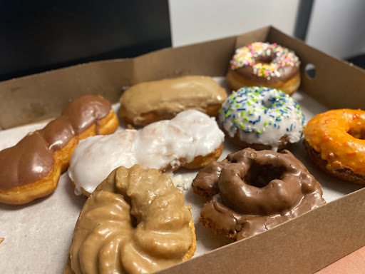 Donut Shop «Family Donut Shop», reviews and photos, 2100 N Northgate Way, Seattle, WA 98133, USA