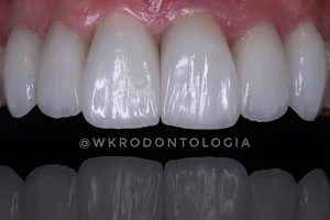 WK•R ODONTOLOGIA | Dentista Porto Alegre | Lente de Contato Dental / Implante Dentário / Invisalign / Zona Norte Porto Alegre image