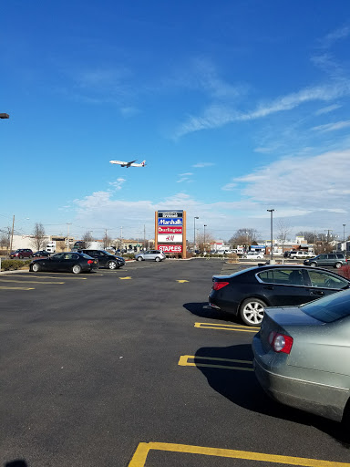 Shopping Mall «Bay Harbour Mall», reviews and photos, Rockaway Turnpike, Lawrence, NY 11559, USA