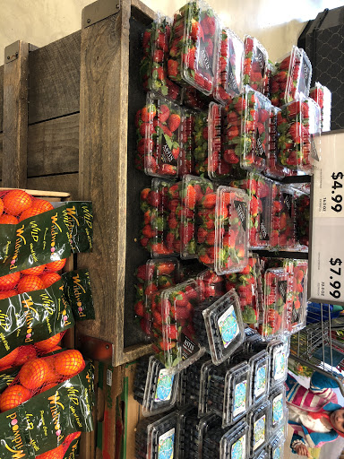 Grocery Store «Whole Foods Market», reviews and photos, 90 E Putnam Ave, Greenwich, CT 06830, USA