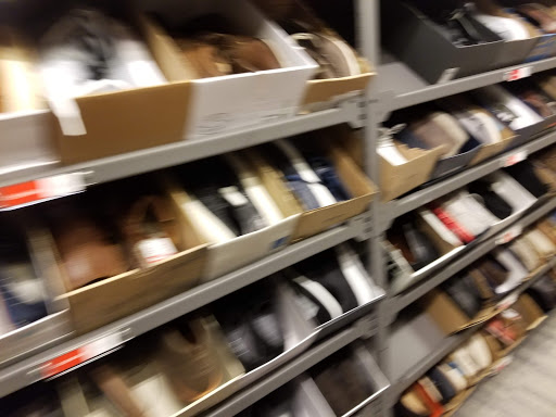 Department Store «Nordstrom Rack Lincoln Park», reviews and photos, 1551 N Sheffield Ave, Chicago, IL 60642, USA