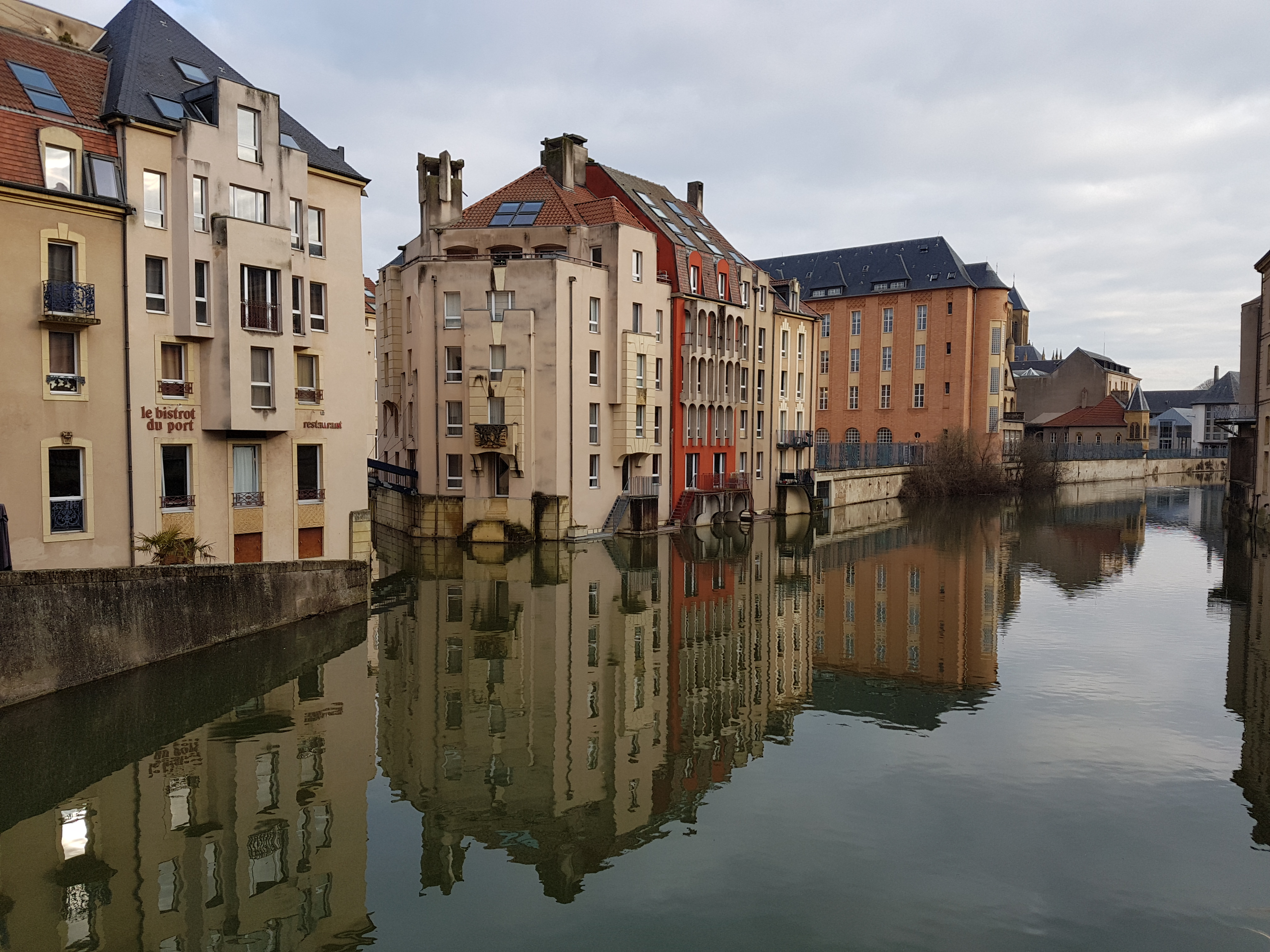 Photo n° 2 de l'avis de Jan.� fait le 24/04/2018 à 18:22
