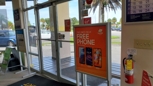 Cell Phone Store «Wireless Toyz North Miami | iPhone Repair 33161», reviews and photos, 995 NE 135th St, North Miami, FL 33161, USA