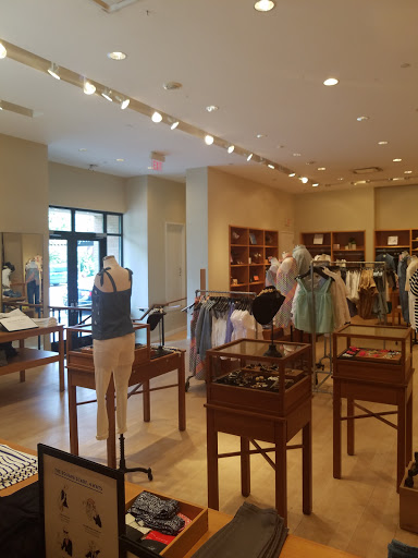 Clothing Store «J.Crew», reviews and photos, 870 Grand Ave #3, St Paul, MN 55116, USA