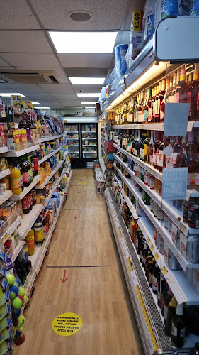 Reviews of Riversdale Conveneience Store in Hull - Liquor store