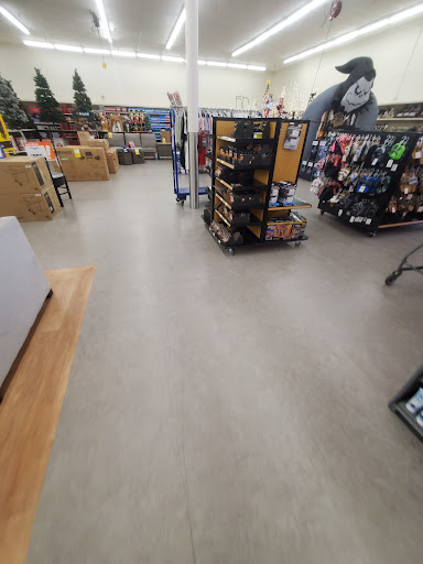 Discount Store «Big Lots», reviews and photos, 13970 N Cleveland Ave, Fort Myers, FL 33903, USA