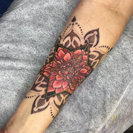 Explore in memory of mom tattoo ideas, creative tattoo ideas in Savannah, available at tattoos by delan