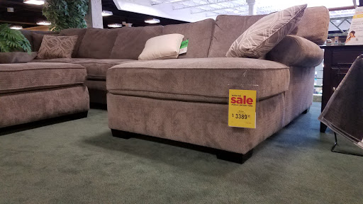 Furniture Store «Raymour & Flanigan Furniture and Mattress Store», reviews and photos, 110 S West End Blvd, Quakertown, PA 18951, USA