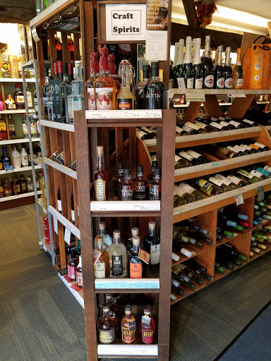 Wine Store «Niskayuna Wines & Liquors», reviews and photos, 2211 Nott St E, Niskayuna, NY 12309, USA