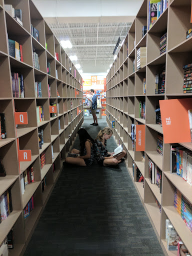 Used Book Store «2nd & Charles», reviews and photos, 10239 Indianapolis Blvd, Highland, IN 46322, USA