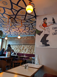 Atmosphère du Restaurant L'Abribus. à Paris - n°6