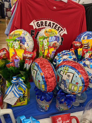 Discount Store «Walmart», reviews and photos, 3451 Tamiami Trail E, Naples, FL 34112, USA