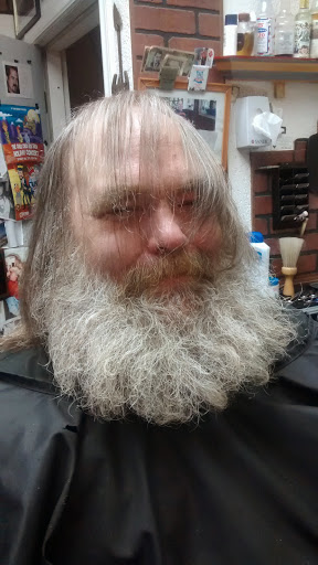 Barber Shop «INDUSTRIAL ARTS Diamond Horseshoe Barber Shop», reviews and photos, 2903 27th Ave S, Minneapolis, MN 55406, USA