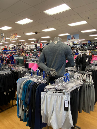Sporting Goods Store «Big 5 Sporting Goods - Alhambra», reviews and photos, 620 E Valley Blvd, Alhambra, CA 91801, USA