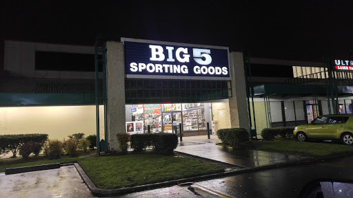 Big 5 Sporting Goods, 16074 SE McLoughlin Blvd, Oak Grove, OR 97267, USA, 