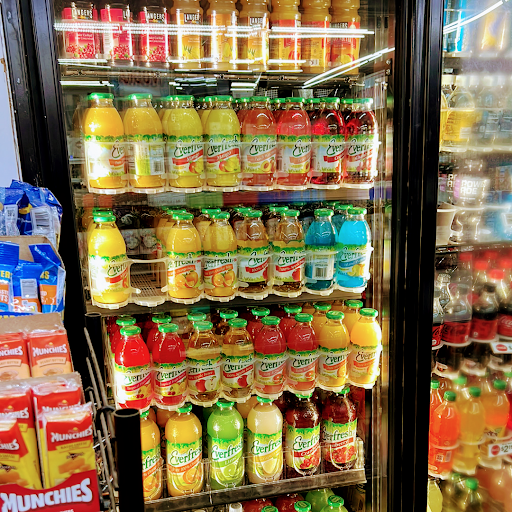 Liquor Store «D & M Liquor Store», reviews and photos, 595 Ralph David Abernathy Blvd, Atlanta, GA 30312, USA