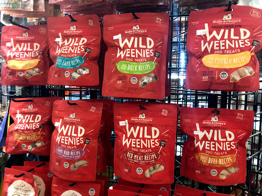 Pet Supply Store «EarthWise Pet Supply», reviews and photos, 11328 Montgomery Rd, Cincinnati, OH 45249, USA