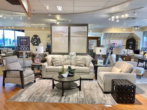 Furniture Store «La-Z-Boy Furniture Galleries», reviews and photos, 1131 Polaris Pkwy, Columbus, OH 43240, USA