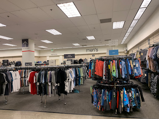 Department Store «Nordstrom Rack», reviews and photos, 3363 E Foothill Blvd, Pasadena, CA 91107, USA