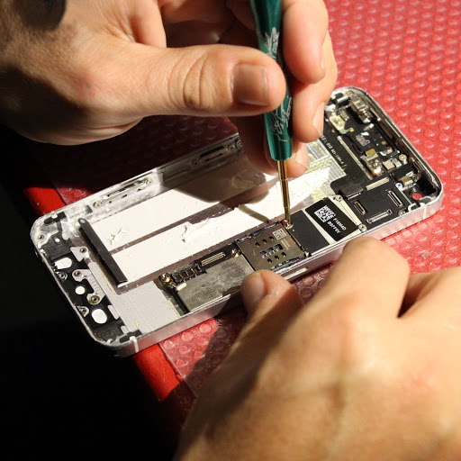 Electronics Repair Shop «iNfigo iPhone iPad iMac Repair & Accessories», reviews and photos, 108 S Cedros Ave, Solana Beach, CA 92075, USA