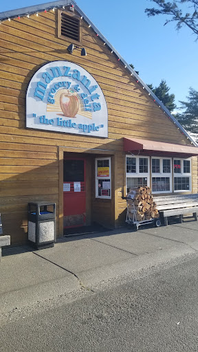 Grocery Store «Manzanita Market: The Little Apple», reviews and photos, 193 Laneda Ave, Manzanita, OR 97130, USA