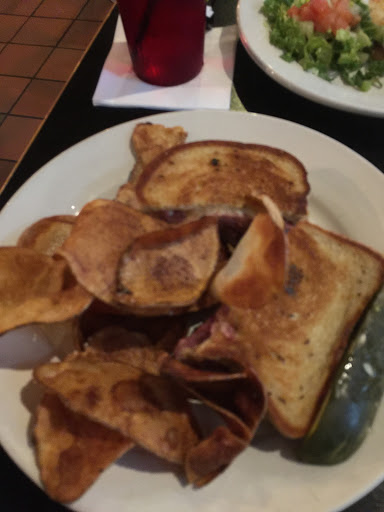 Restaurant «Williamston Pub & Grill», reviews and photos, 132 E Grand River Ave, Williamston, MI 48895, USA