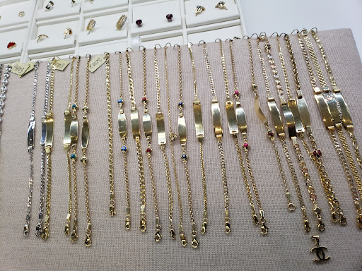 Jeweler «Marlowe Credit Jewelers», reviews and photos, 16055 Cross Bay Blvd, Jamaica, NY 11414, USA