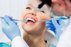 Clínica Dental Ferreño image